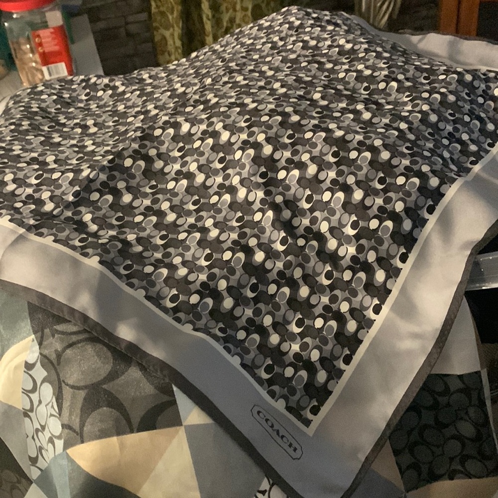 Coach square sold authentic new scarf